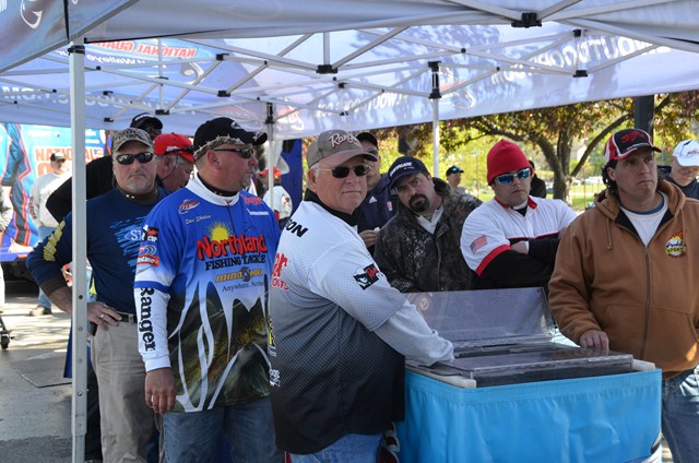 6AC1F825-2A8D-4AA5-B73A-8D1D916C502C