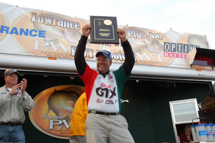 6AD85933-6264-4D2F-87C4-942CC63DDD8E