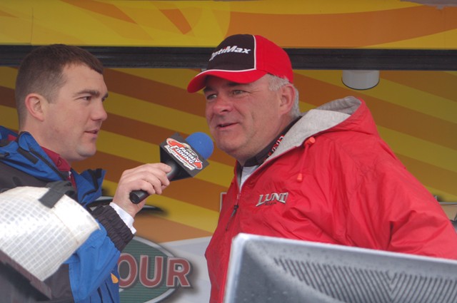 6B269240-616E-4091-AC48-846E8545F0DA