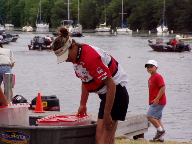 6B63B389-44EC-48F8-B605-EDA4B393BDBC