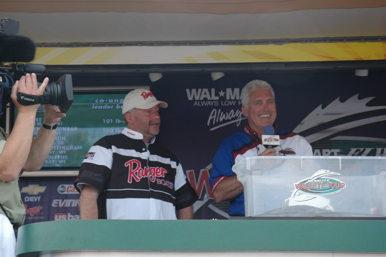 6BDA47AA-1D16-4D1C-A556-E2854C384BE5