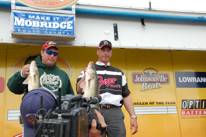 6BEB7FE1-3716-49FE-B4C2-6C56A66F53DE