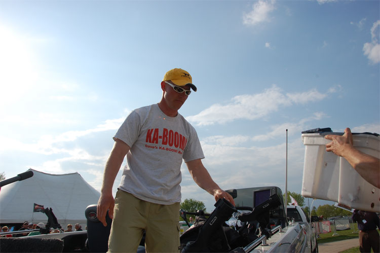 6C20650B-0150-48F8-AE8D-7442088304BD