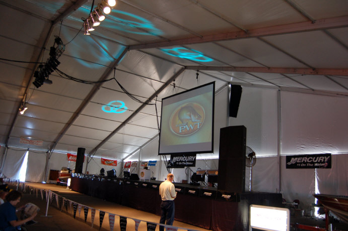 6C410159-AE44-4001-9E79-7557356E0E7F