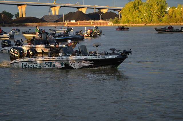 6C5555B6-007B-4E5D-AD4C-1B1E151E88CE