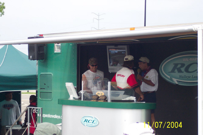 6C597A4C-7051-43B4-AA0F-35BA854E587A