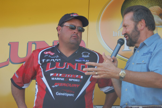 6C99EC7B-F9FD-4C63-8E02-F723B6377E71