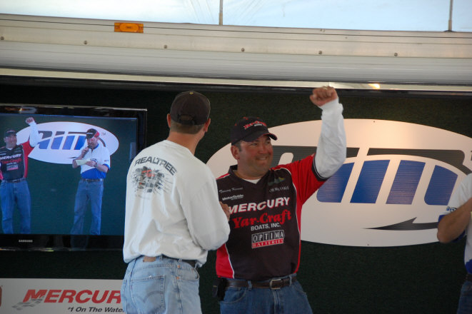 6CC0B250-F683-4755-8CE6-B9EDBC8DEFCD