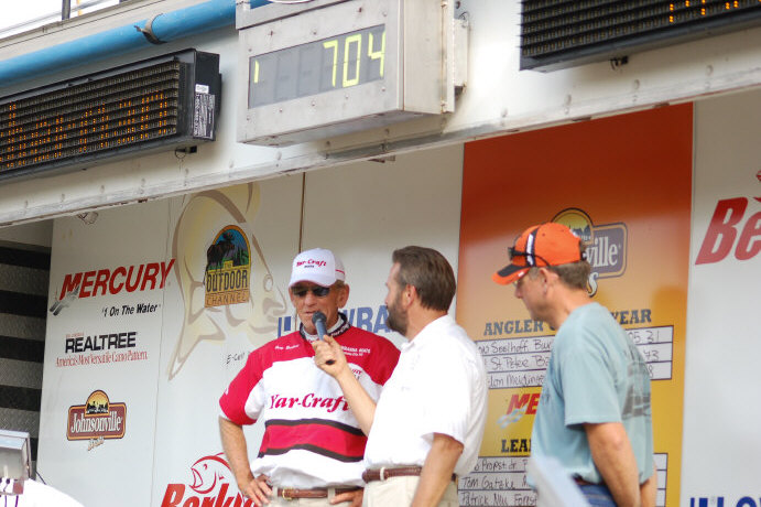 6CC43959-9AA2-42B9-B0E7-CCB588AF2F9C