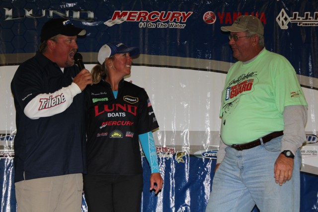 6CD67922-851D-4B6C-A533-C07458DBC163