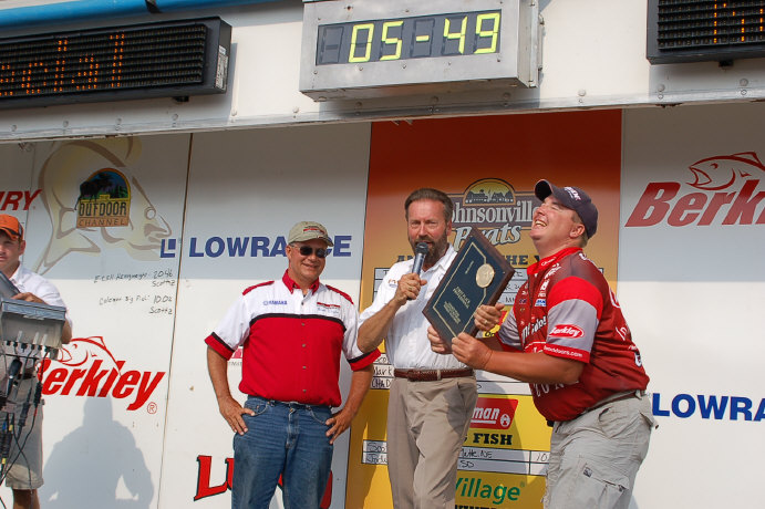 6D15D783-7511-495A-AB6B-63AE45BF7FDC