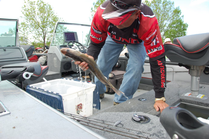 6D9BE450-8032-4B13-8D66-00220E668F2B