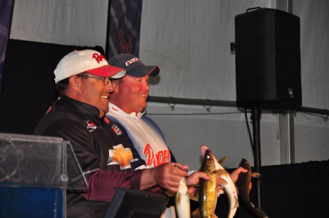 6DDEF7D7-9E3D-4DEC-9903-DEF53D827B27