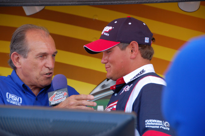 6E216D07-E4FA-46F3-8B79-573B254318A0