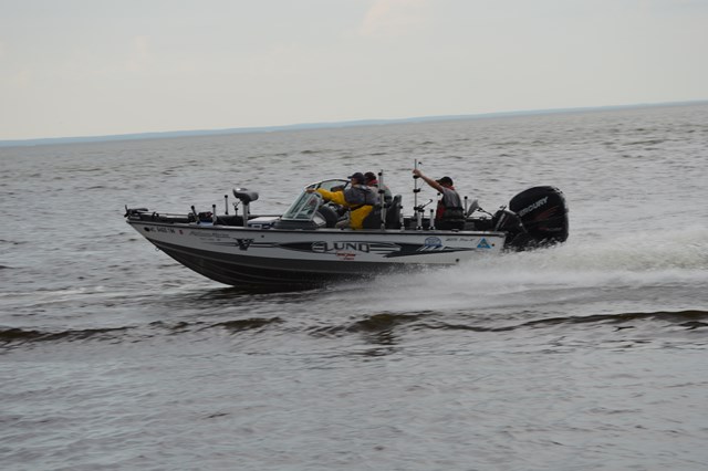 6E843902-798B-4CEE-BDBD-6047C00DE53F