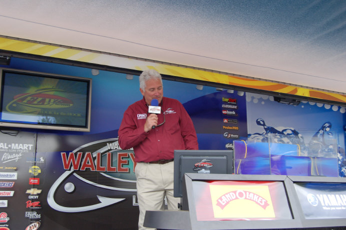 6E907204-0BB4-4A71-9759-DE831E1989BF