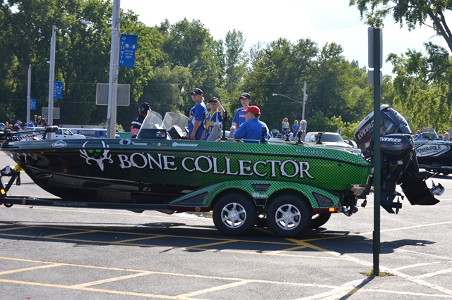 6E99DB17-A2C0-4F9D-9F3D-0402F95E7550