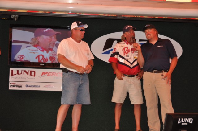 6E9D90F9-108F-4BB4-B245-51D16FBFFAFC