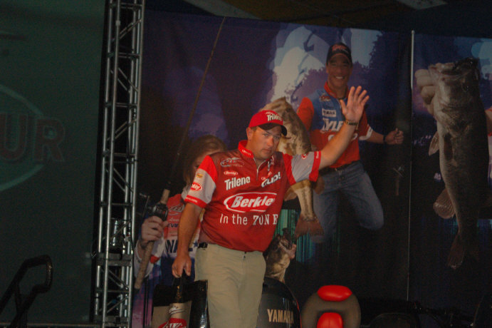 6EB10D5C-4506-498F-B32C-041991D46C3F