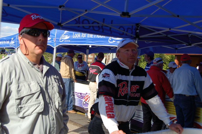 6EB88E07-1A4B-49CF-A174-A49AFB5BB7C8