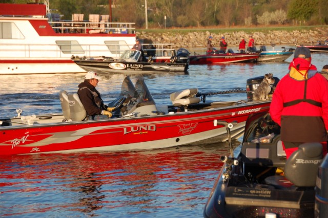 6F423007-FDA1-4CA3-8284-9381848B98C0