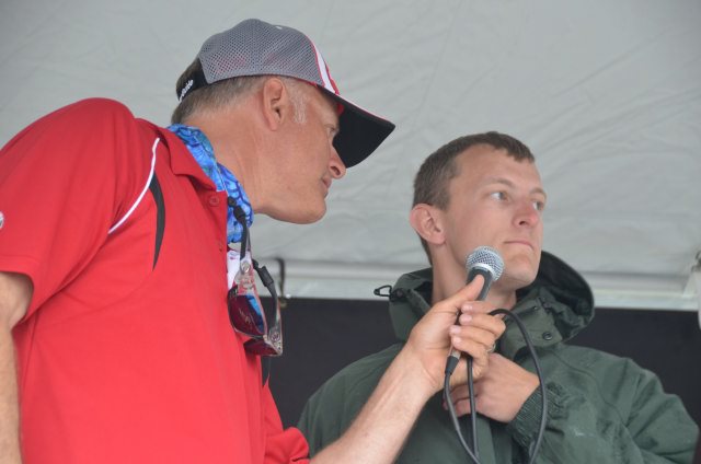 6F7324D4-2732-45C4-BBEF-DAACD7C7F4F8