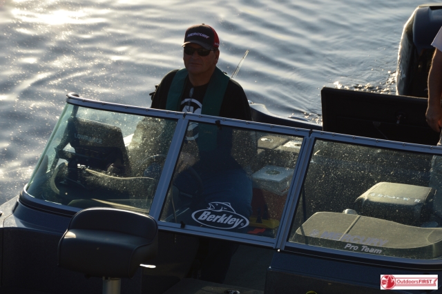 6F9FF6B9-BD2F-4917-8052-FD73A73D9A3E