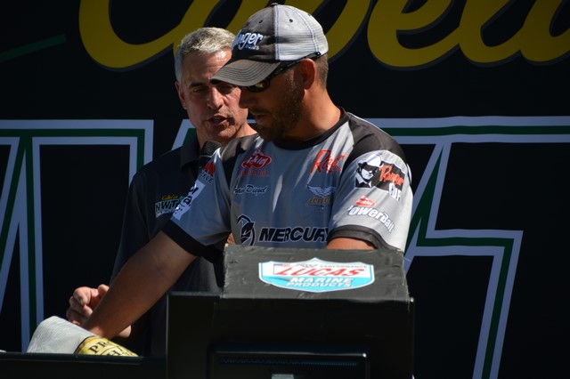 6FAB10FF-D87C-49A3-A13A-B1741047DAC3