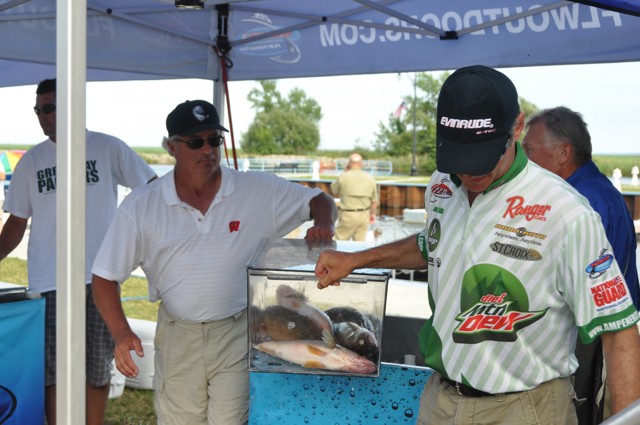 6FBB070C-FCF2-4F8E-8645-4DC9A8068DCD