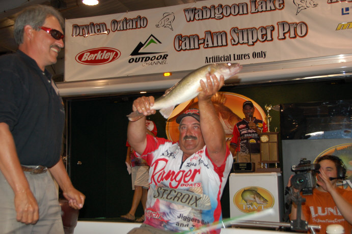 6FDD3D19-7096-4578-B111-40B0BD1F4435