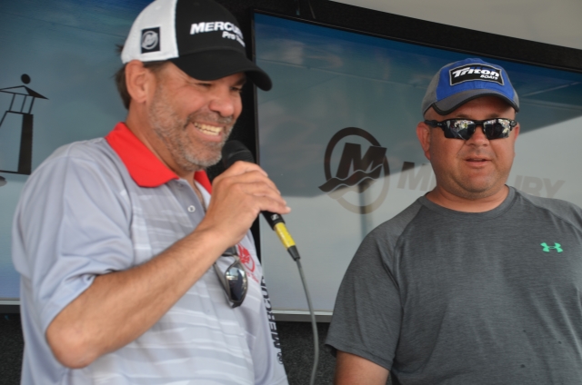 6FEA4ECD-0FFE-432D-B557-39434C7AD72B