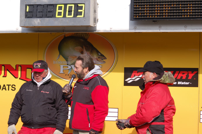 6FF696BB-B67A-4311-BE12-3E1953E57517