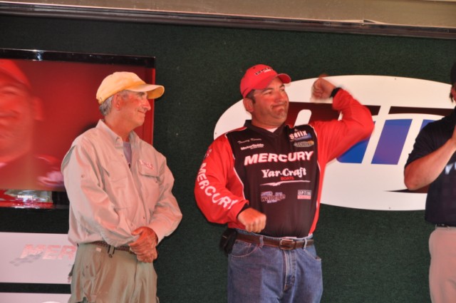 7004EE39-8147-45C1-A029-3667F20024FD