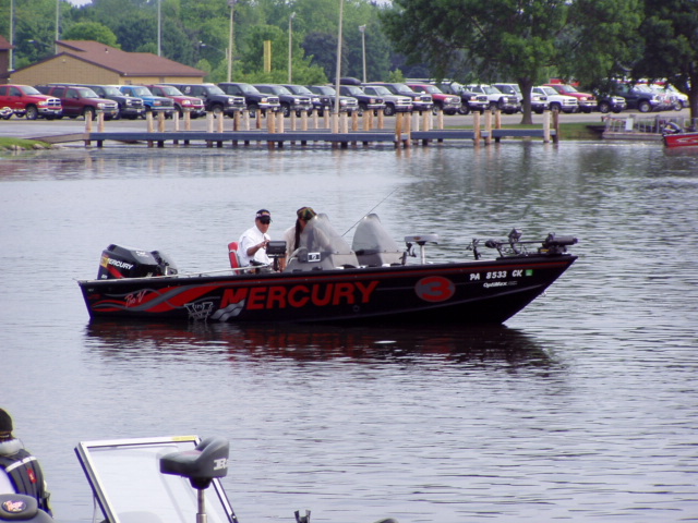 7027DA2D-F7DE-4266-899D-31E3F9AFFFAA