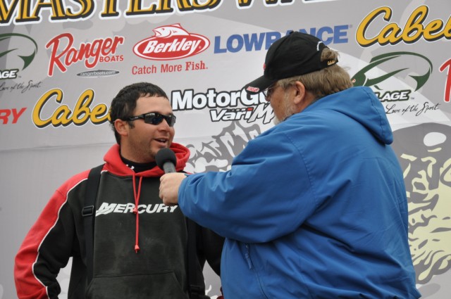 7036841E-BED1-4A2B-AE54-E2AE417A5401