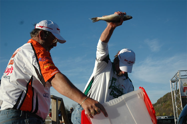 7076607C-47B2-4FC0-B976-378FFE43A368