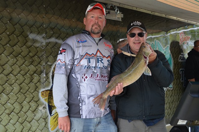 7076CB40-5EA1-4288-AAB6-AB033470BAD7