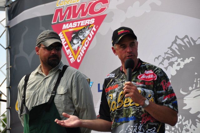 70C29942-98D5-4A34-91AA-0EE65E24C05E