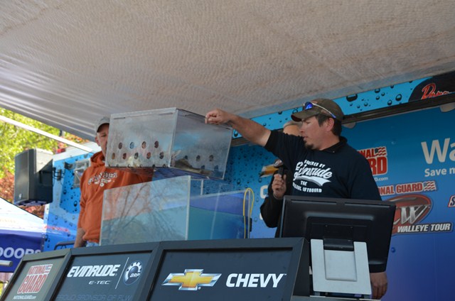 70CC6115-46E4-4CF1-874C-454C13888232