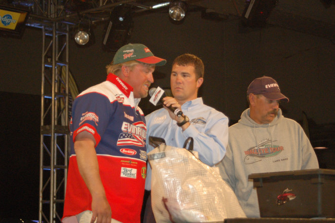 70F96BFE-5EA5-4BC3-842F-BBF4511D33E0