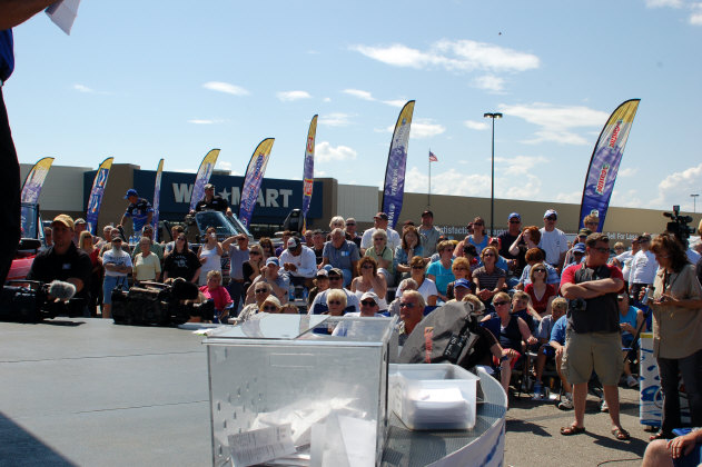 7106674C-7AB6-4D90-8675-201235857F95