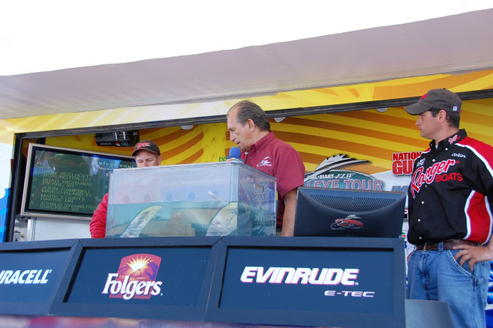 7114F237-4203-49CF-A305-24BDE8BECA7B