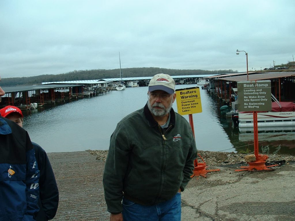 712B8E55-9AEE-4888-B5F6-D671F89B8E41