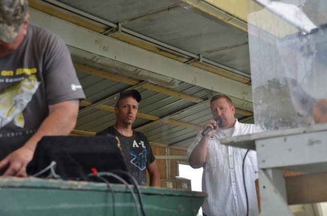 715C035D-1AE3-414C-A470-1BAC800FE2CE