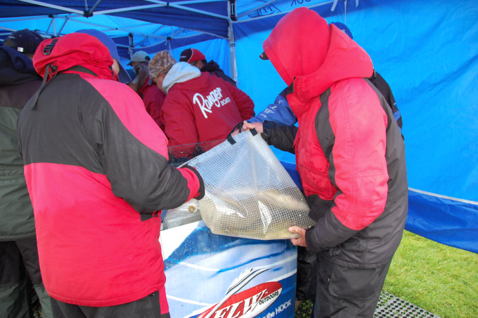 71B7DF2D-B997-4B99-BDEE-73DB0122D5EF