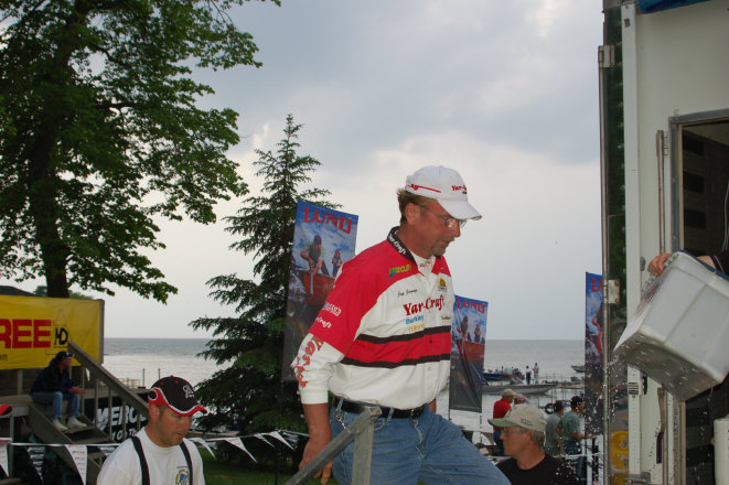 72351203-7249-4C94-8F48-4AD3A5FB5C09