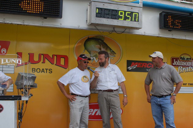 7240DA6C-6EFD-459E-843D-6137CE2CCBFD