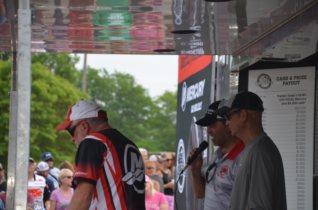 7253D64B-F984-4010-8956-21F6F9B671C7