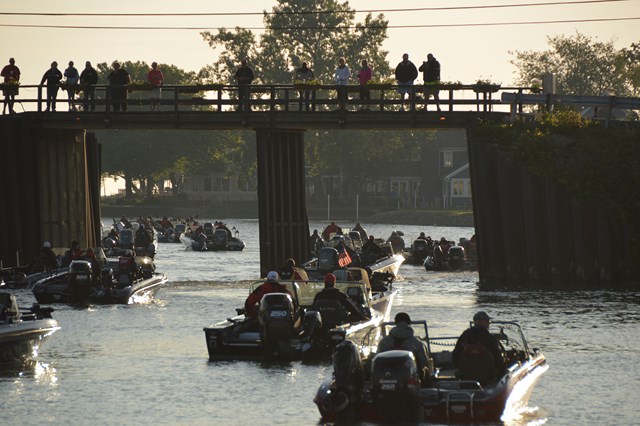 727B7988-F4E0-421D-B556-3F96A3FE6ADB