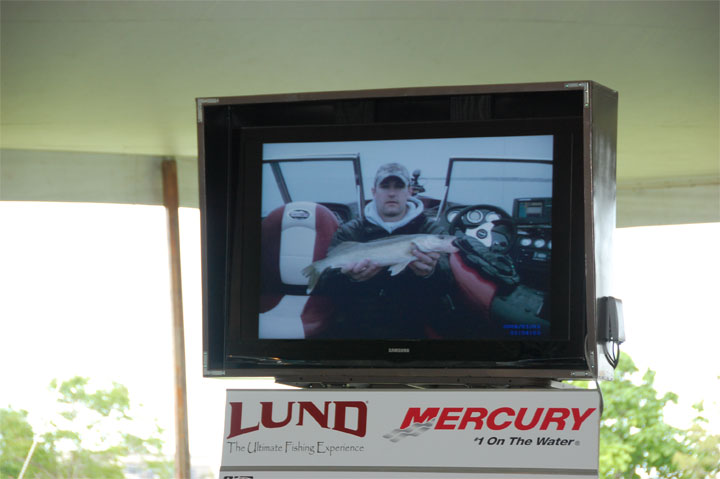 7291817E-3740-4A13-A00F-5A35B44F9877